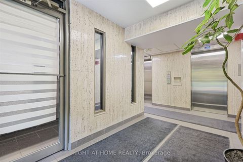 Photo 18 at 812 - 235 Grandravine Drive, Jane Heights, Toronto