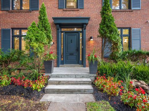 Photo 2 at 137 Cheltenham Avenue, York Mills, Toronto