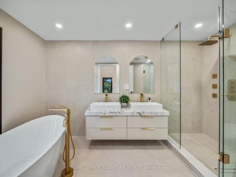Photo 23 at 137 Cheltenham Avenue, York Mills, Toronto