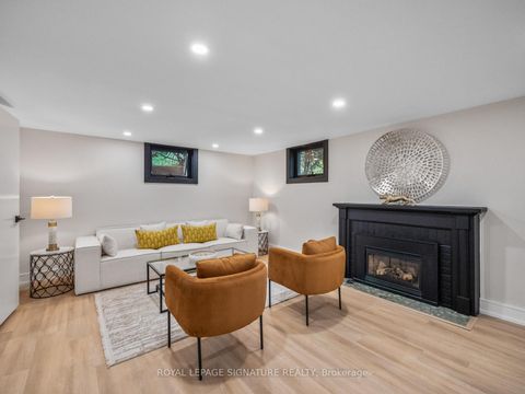 Photo 36 at 137 Cheltenham Avenue, York Mills, Toronto