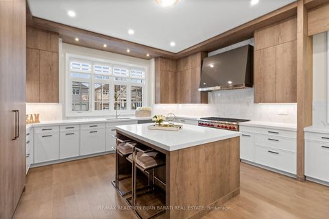 Photo 14 at 29 Ballyconnor Court, Steeles, Toronto