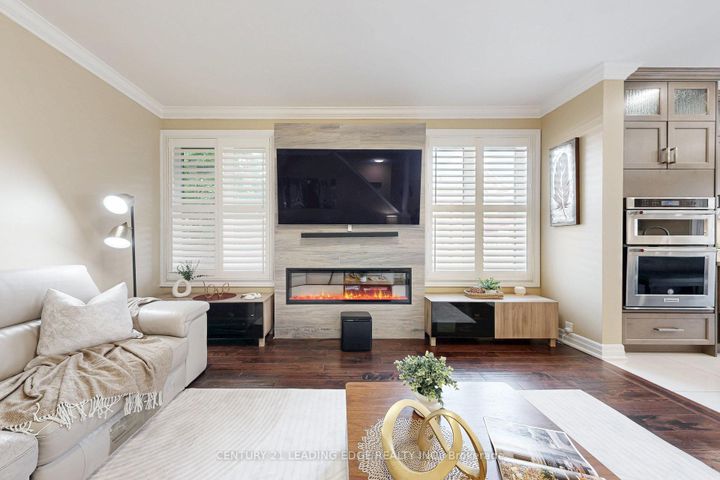 Photo 10 at 5750 Churchill Meadows Boulevard, Churchill Meadows, Mississauga