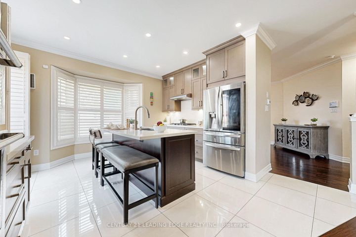 Photo 12 at 5750 Churchill Meadows Boulevard, Churchill Meadows, Mississauga