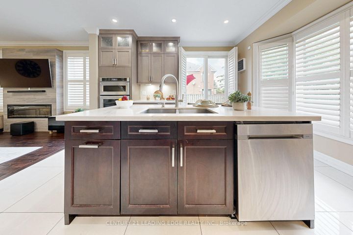 Photo 15 at 5750 Churchill Meadows Boulevard, Churchill Meadows, Mississauga