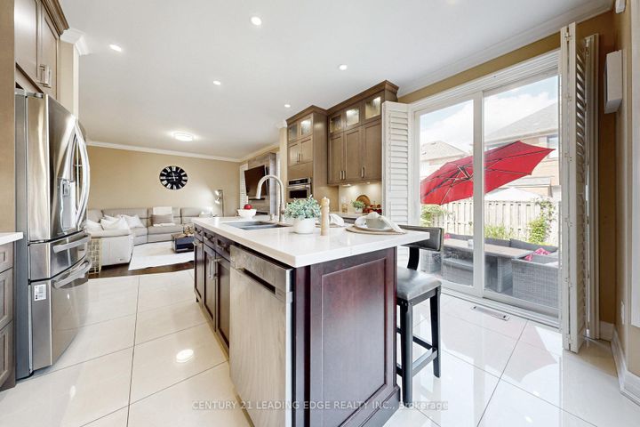 Photo 16 at 5750 Churchill Meadows Boulevard, Churchill Meadows, Mississauga