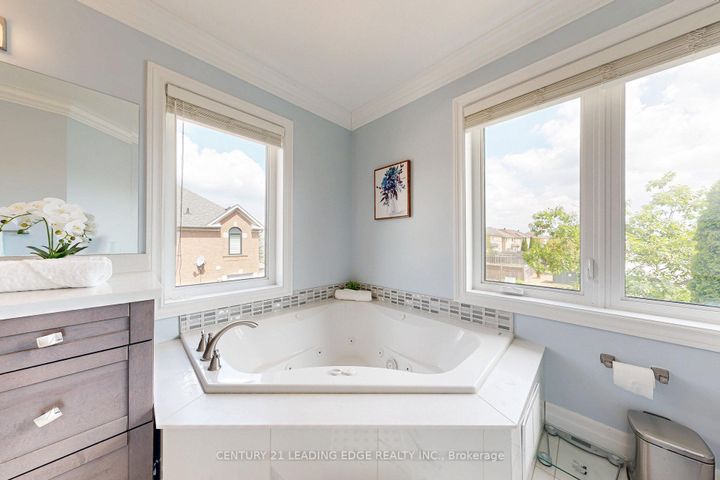 Photo 23 at 5750 Churchill Meadows Boulevard, Churchill Meadows, Mississauga