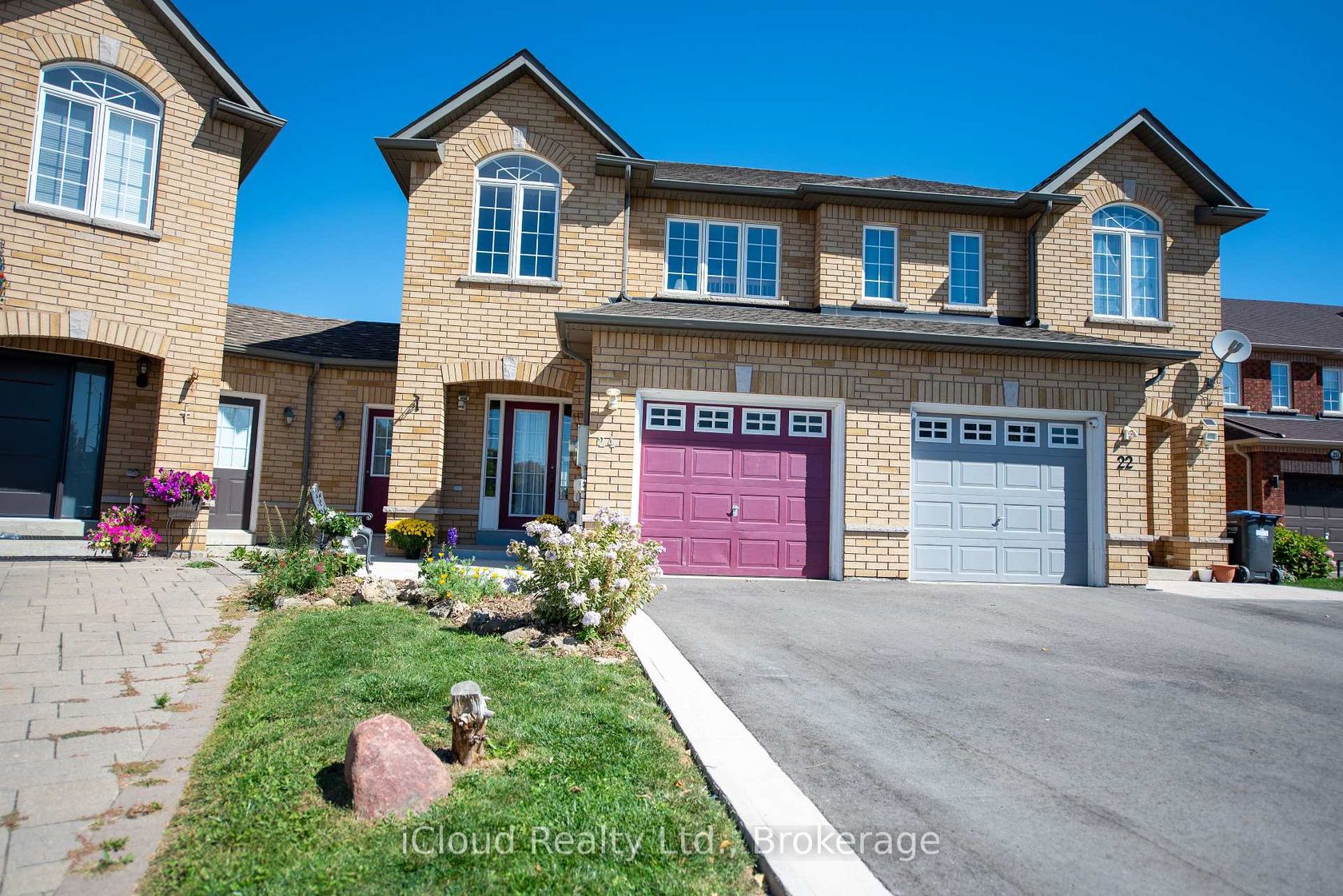 24 Aida Court, Bolton West, Caledon by Loree Meneguzzi Real Estate 24 Aida Court, Bolton West, Caledon