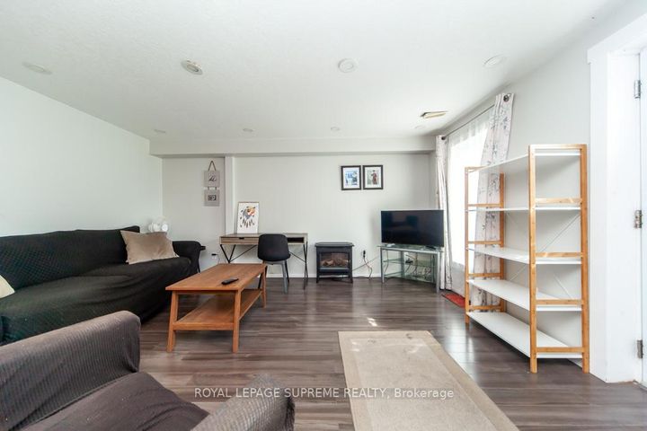 Photo 4 at 13 Robins Avenue, Crown Point, Hamilton