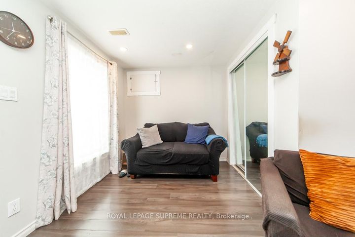 Photo 5 at 13 Robins Avenue, Crown Point, Hamilton