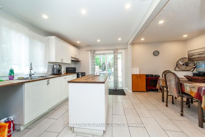 Photo 8 at 13 Robins Avenue, Crown Point, Hamilton