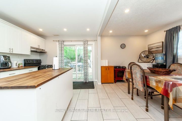 Photo 9 at 13 Robins Avenue, Crown Point, Hamilton