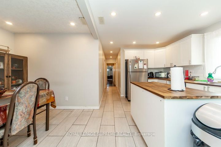Photo 10 at 13 Robins Avenue, Crown Point, Hamilton