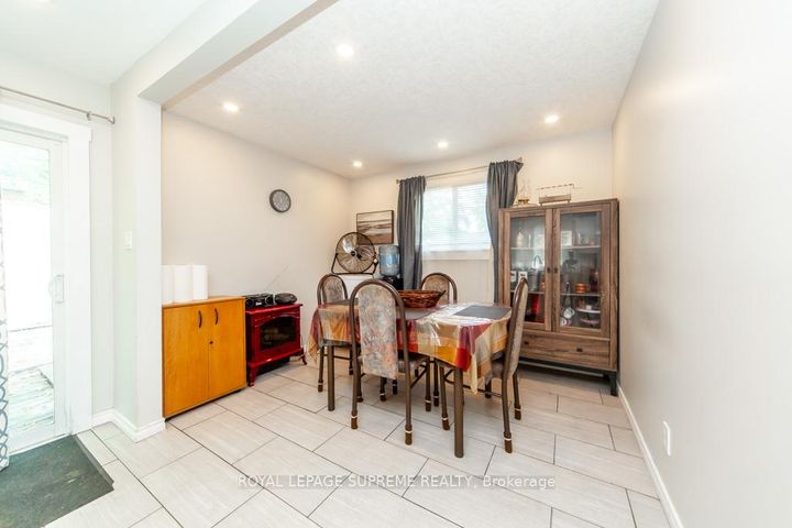 Photo 11 at 13 Robins Avenue, Crown Point, Hamilton