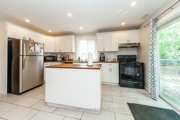Photo 12 at 13 Robins Avenue, Crown Point, Hamilton