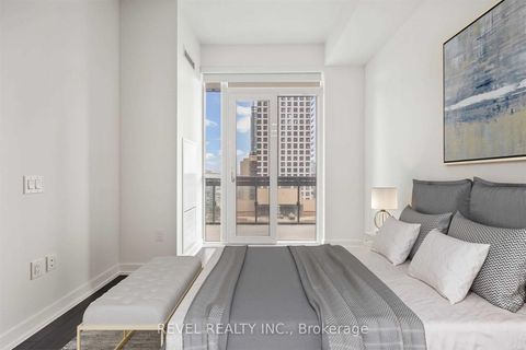 Photo 4 at 1210 - 39 Roehampton Avenue, Mount Pleasant West, Toronto