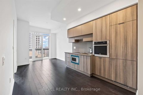 Photo 5 at 1210 - 39 Roehampton Avenue, Mount Pleasant West, Toronto