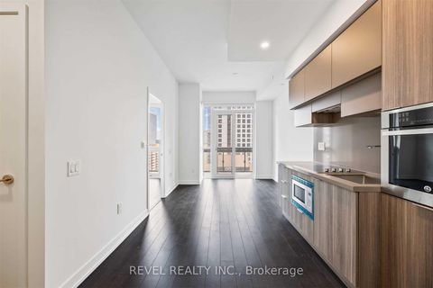 Photo 6 at 1210 - 39 Roehampton Avenue, Mount Pleasant West, Toronto