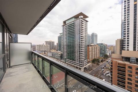 Photo 14 at 1210 - 39 Roehampton Avenue, Mount Pleasant West, Toronto