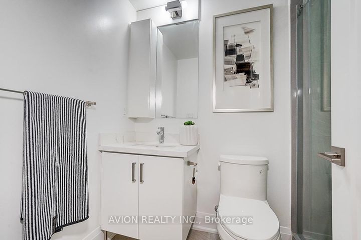 Photo 11 at 15 Gandhi Lane, Commerce Valley, Markham
