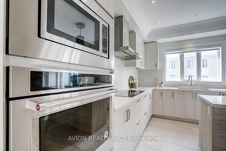 Photo 19 at 15 Gandhi Lane, Commerce Valley, Markham