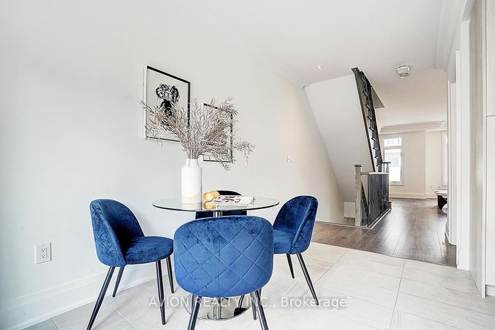 Photo 24 at 15 Gandhi Lane, Commerce Valley, Markham