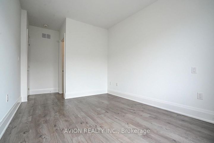 Photo 41 at 15 Gandhi Lane, Commerce Valley, Markham