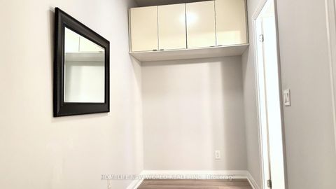 Photo 10 at 1806 - 220 Victoria Street, Yonge Corridor, Toronto Photo 10 at 1806 - 220 Victoria Street, Yonge Corridor, Toronto