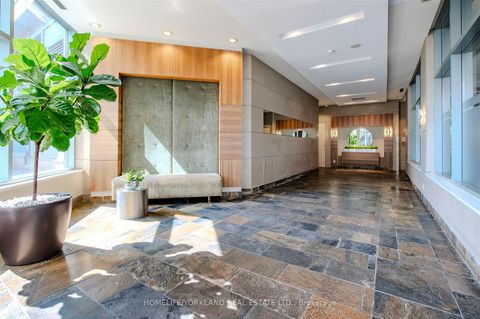 Photo 3 at 323 - 230 Queens Quay W, Waterfront Communities C1, Toronto