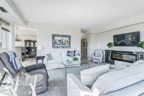 Photo 5 at 519 - 2511 Lakeshore Road W, BR Bronte, Oakville