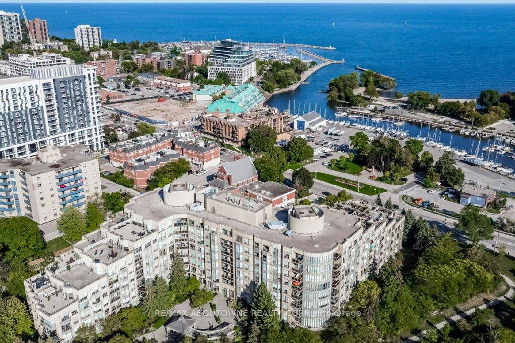 519 - 2511 Lakeshore Road W, BR Bronte, Oakville 