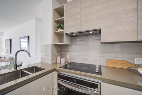 Photo 15 at 803 - 398 Highway 7, Doncrest, Richmond Hill