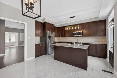 Photo 9 at 878 Green Street, Lefroy, Innisfil Photo 9 at 878 Green Street, Lefroy, Innisfil