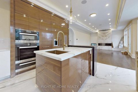Photo 5 at 10 Jocelyn Crescent, Don Mills, Toronto Photo 5 at 10 Jocelyn Crescent, Don Mills, Toronto