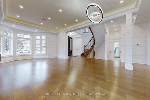 Photo 12 at 10 Jocelyn Crescent, Don Mills, Toronto
