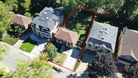 Photo 3 at 229 Empress Avenue, Willowdale East, Toronto