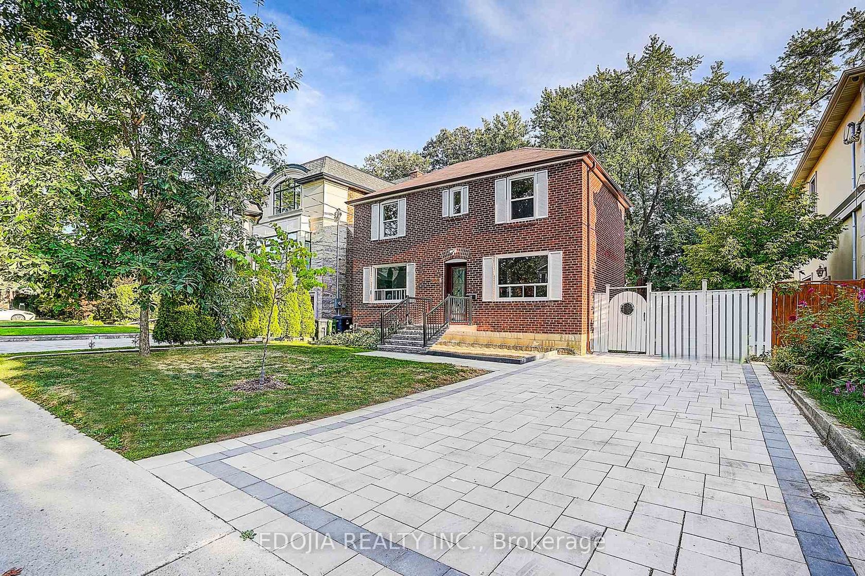 Photo 1 at 229 Empress Avenue, Willowdale East, Toronto Photo 1 at 229 Empress Avenue, Willowdale East, Toronto