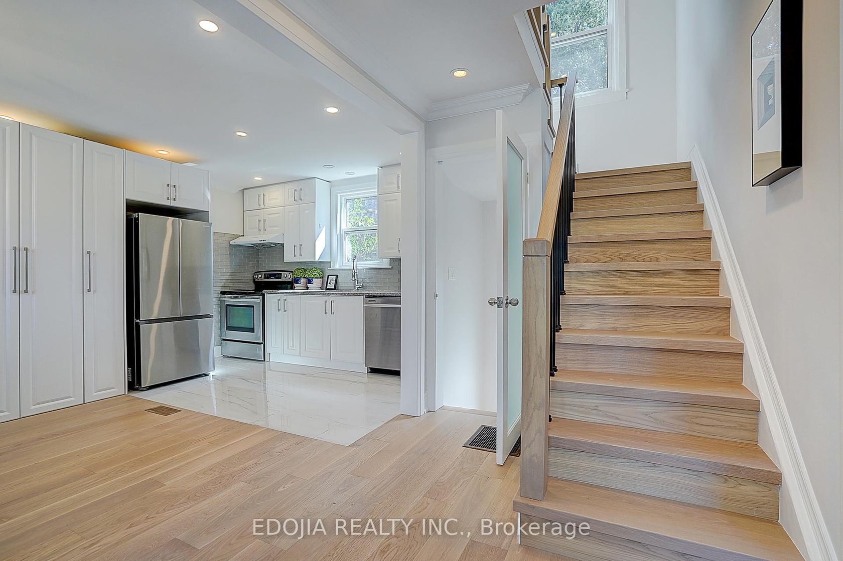 Photo 5 at 229 Empress Avenue, Willowdale East, Toronto Photo 5 at 229 Empress Avenue, Willowdale East, Toronto