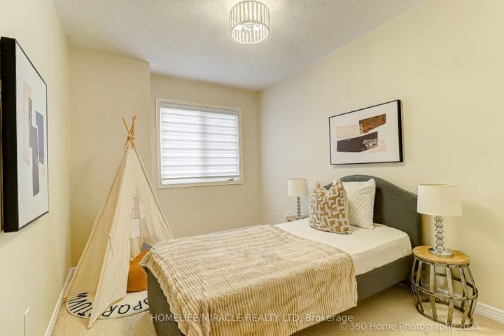Photo 17 at 113 Wilkes Crescent, Birchmount, Toronto