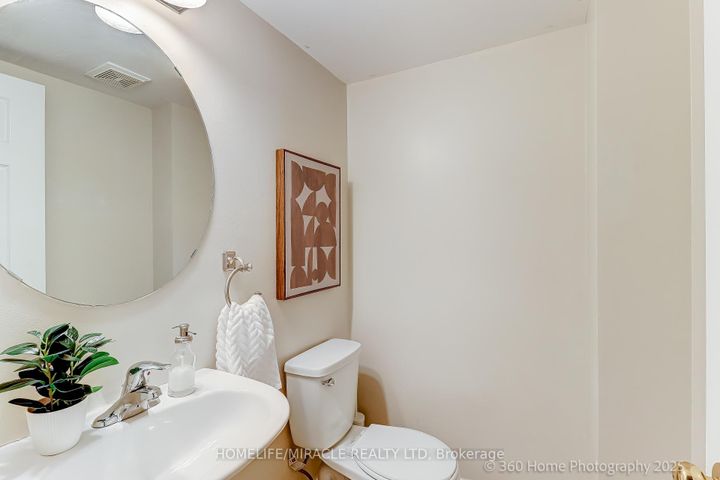 Photo 23 at 113 Wilkes Crescent, Birchmount, Toronto
