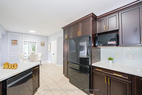 Photo 13 at 113 Sharplin Drive, South East, Ajax