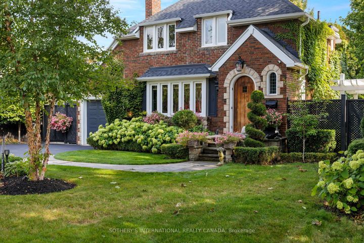 Photo 1 at 797 Clarkson Road S, Clarkson, Mississauga
