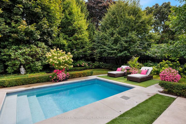 Photo 24 at 797 Clarkson Road S, Clarkson, Mississauga