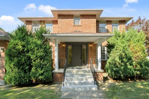 Photo 2 at 61 Beaufort Hills Road, Oak Ridges, Richmond Hill