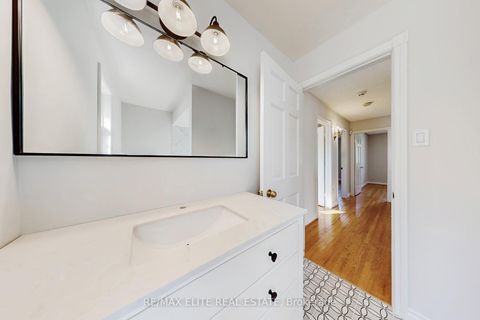 Photo 24 at 61 Beaufort Hills Road, Oak Ridges, Richmond Hill