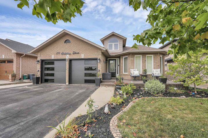 Photo 1 at 171 Gatestone Drive, Stoney Creek Mountain, Hamilton