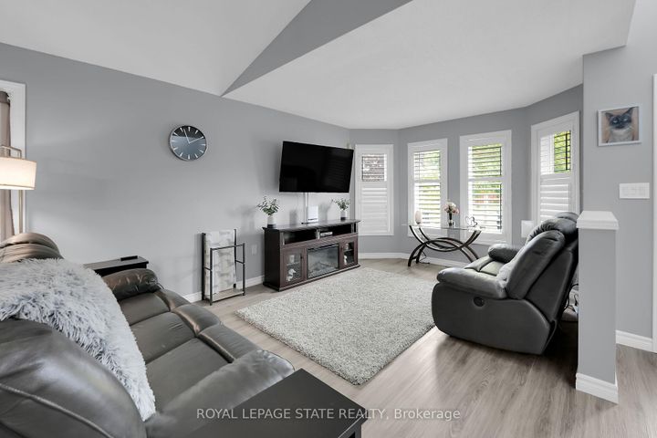Photo 6 at 171 Gatestone Drive, Stoney Creek Mountain, Hamilton