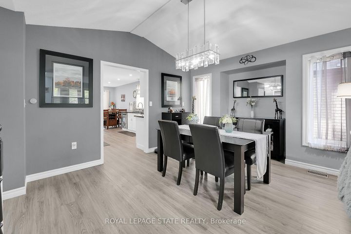 Photo 8 at 171 Gatestone Drive, Stoney Creek Mountain, Hamilton