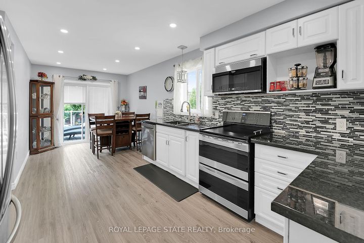 Photo 11 at 171 Gatestone Drive, Stoney Creek Mountain, Hamilton