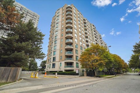 Photo 27 at 200 - 28 Pemberton Avenue, Newtonbrook East, Toronto