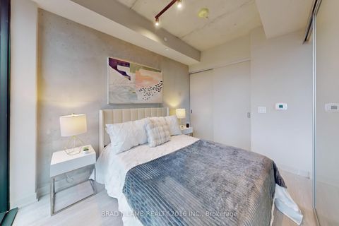 Photo 18 at 318 - 195 McCaul Street, Chinatown, Toronto